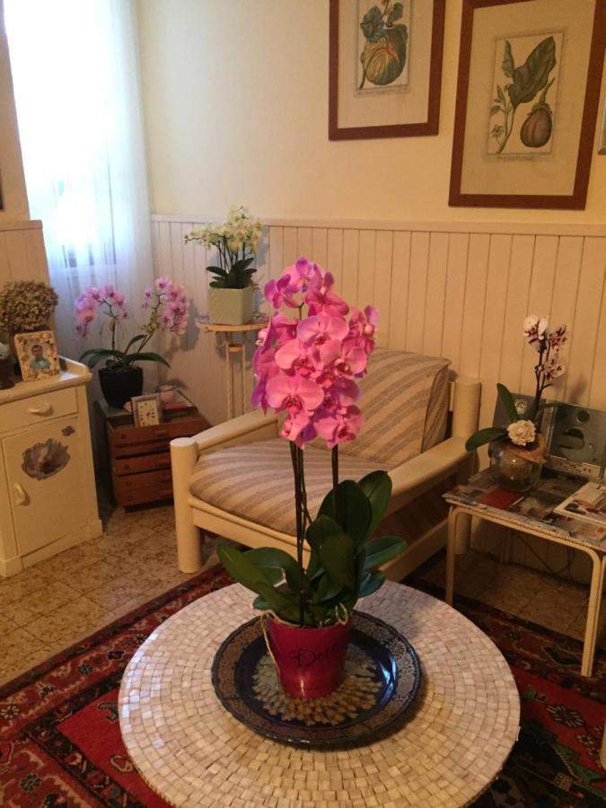 B & B Da Giusy Corte Franca Eksteriør bilde