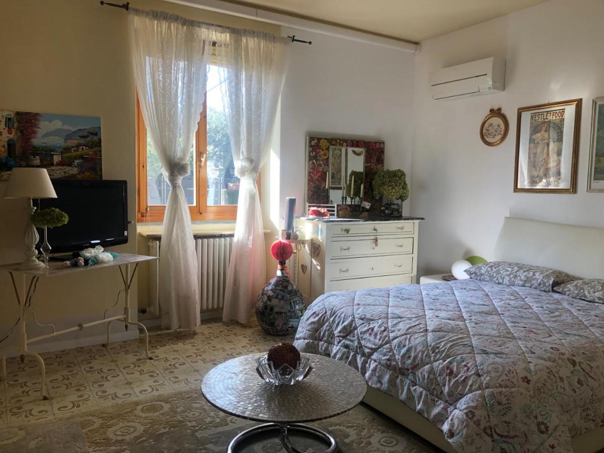 B & B Da Giusy Corte Franca Eksteriør bilde